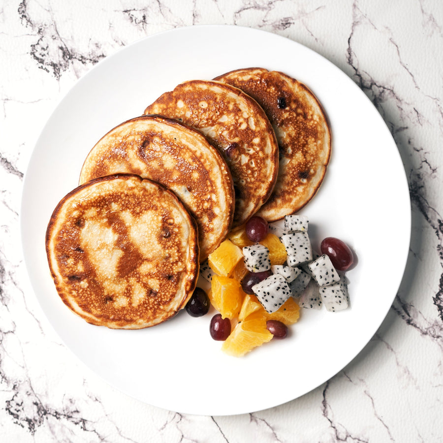 Blueberry Pancakes with Fruit Salad