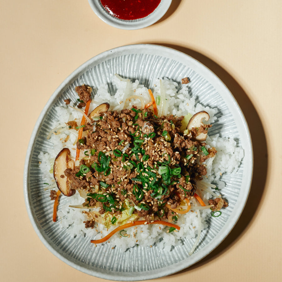 Bulgogi Pasture Feeded Beef Mince Bowl with Sauteed Market Vegetables & Gochujang Sauce