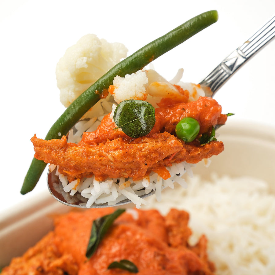 Plant-Based Chicken Curry with Tomato, Cauliflower, Green Beans & Steamed Basmati Rice